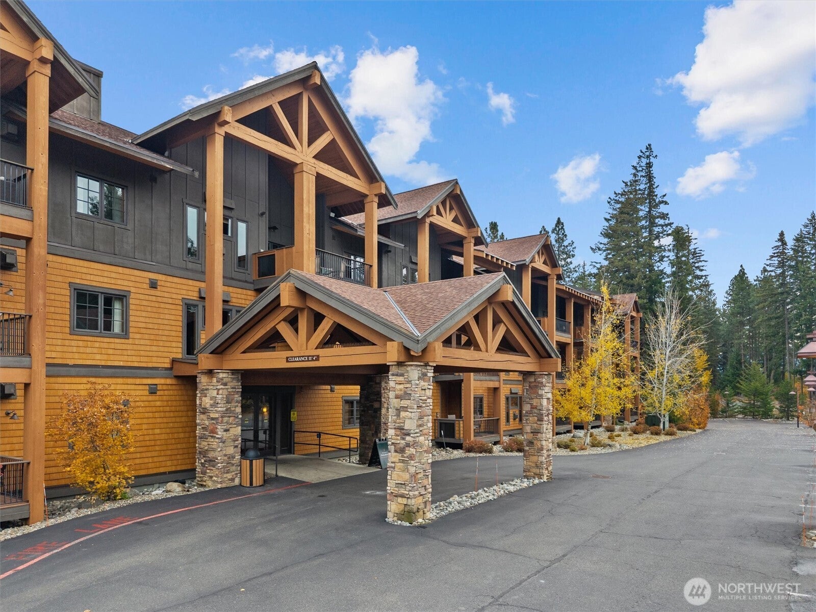 3770 Suncadia Trail 102 — photo