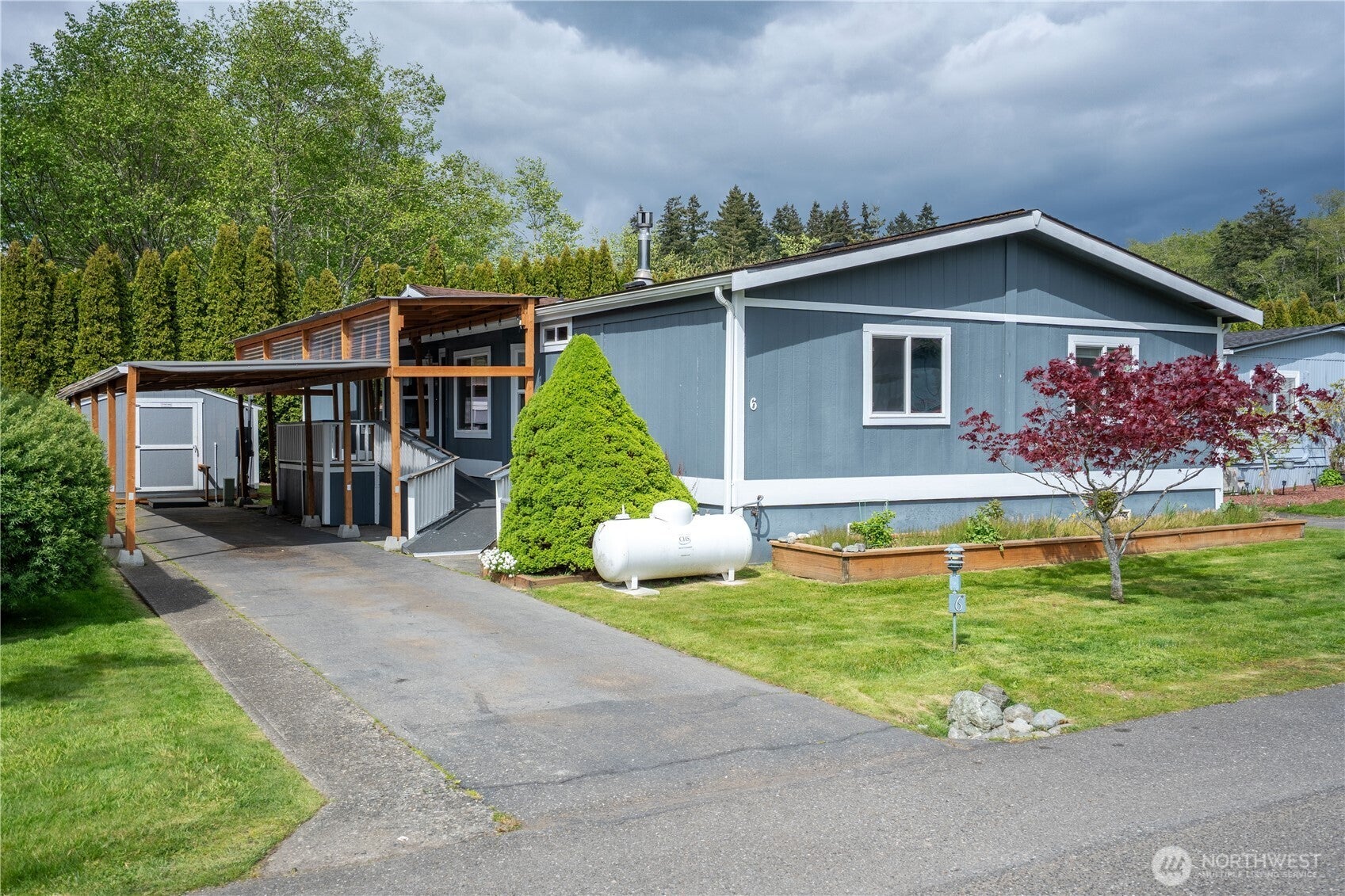 425 Chuckanut Drive N 6 — photo