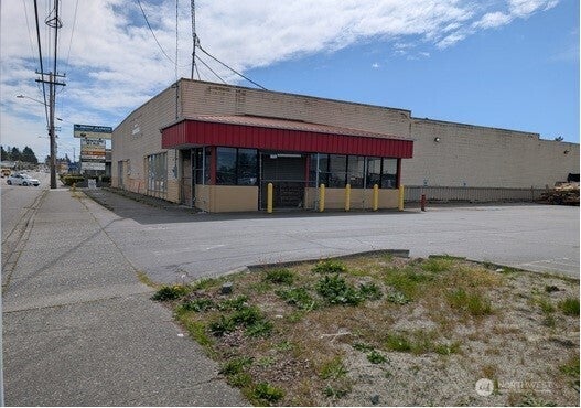 1333 Riverside Drive — photo