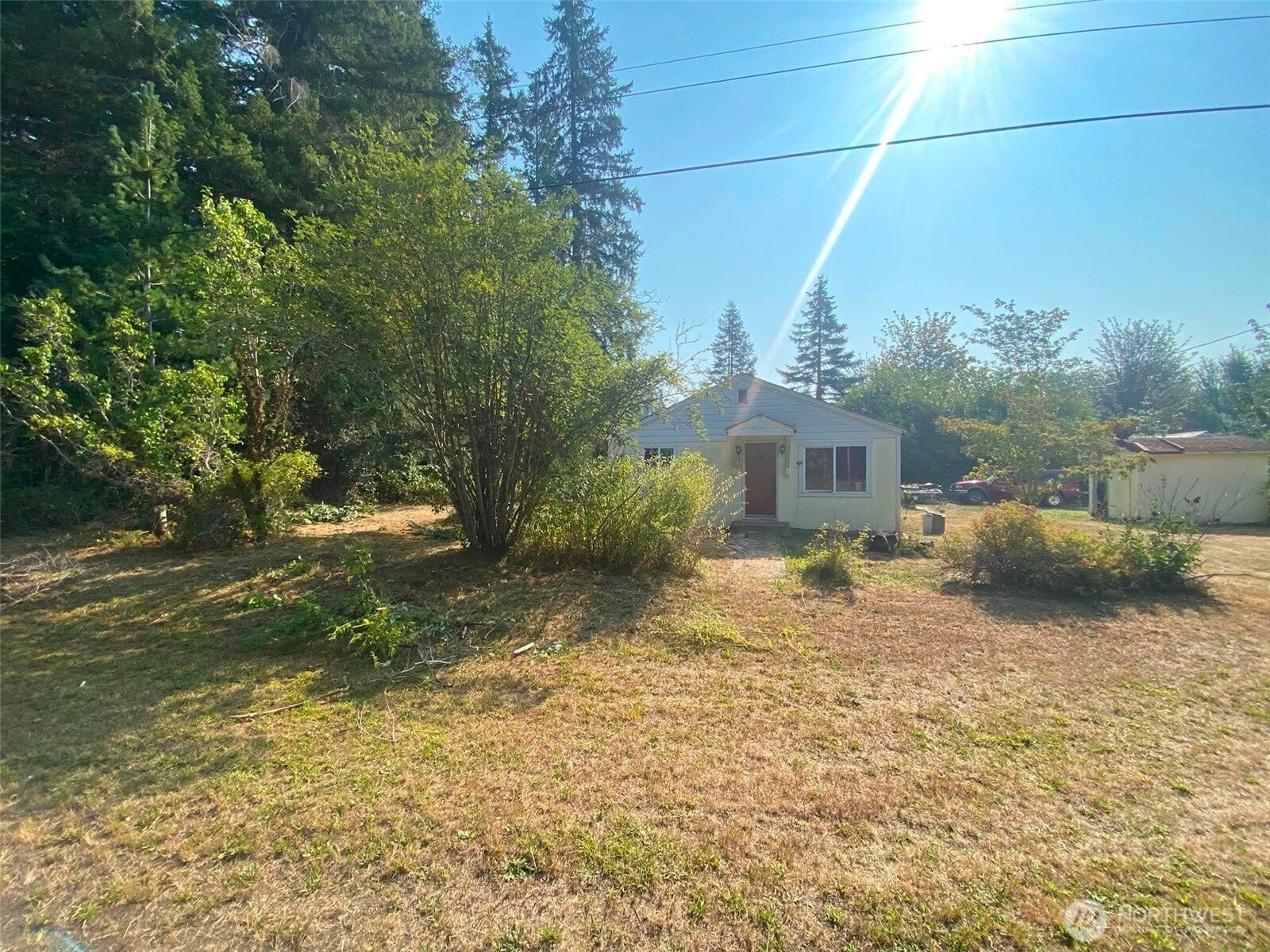 292921 Highway 101 — photo