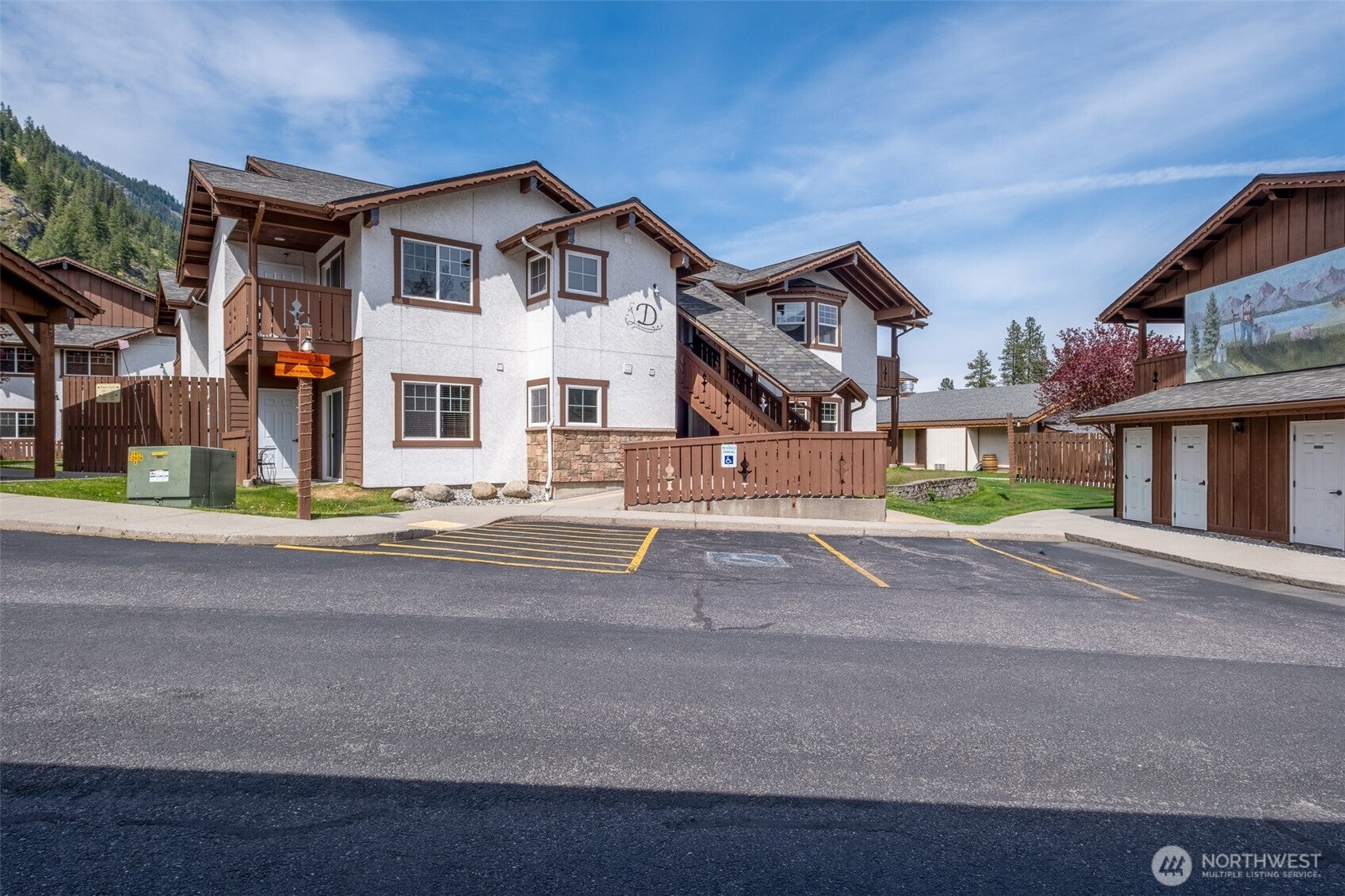 545 Junction Lane D706 — photo