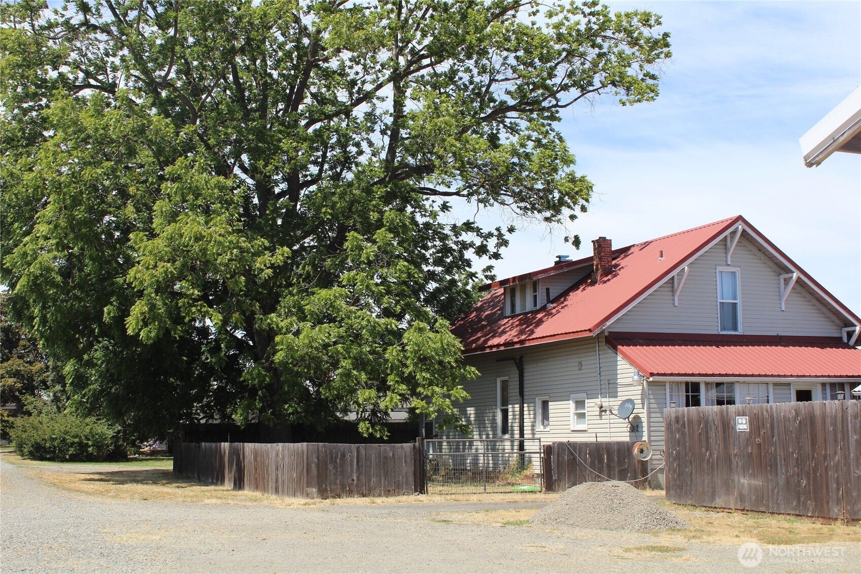 550 N Sequim Avenue — photo