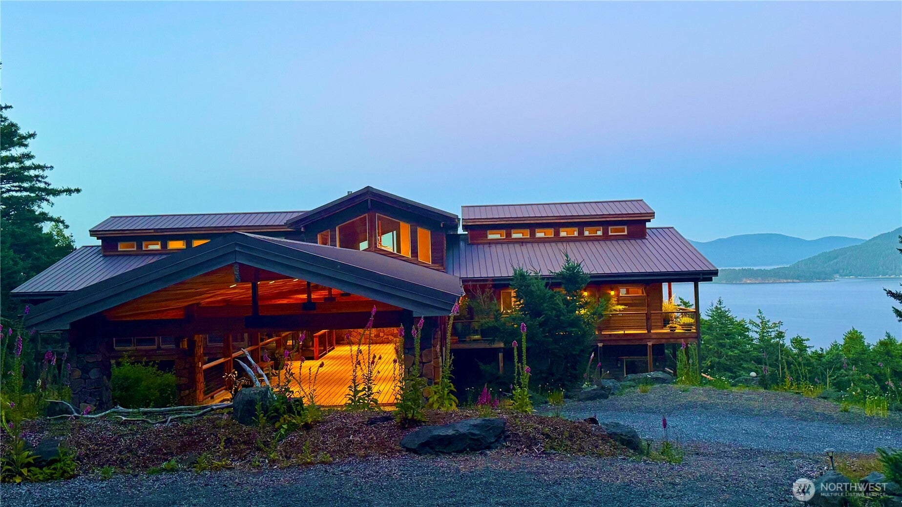726 Pine Ridge Drive — photo