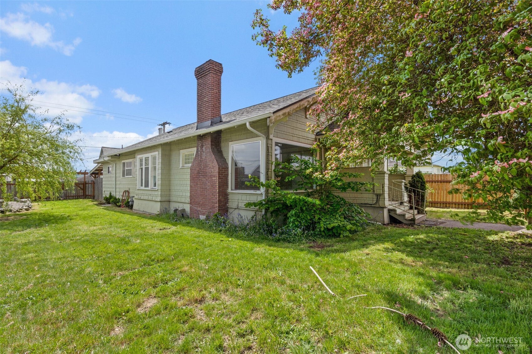 505 W Young Street — photo