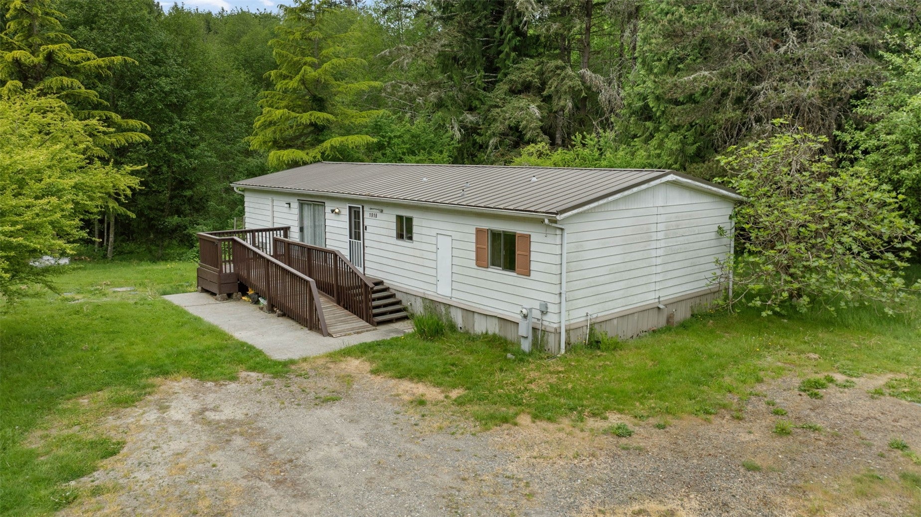 1916 Key Peninsula Highway NW — photo