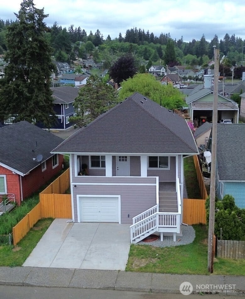 1010 Randall Street — photo