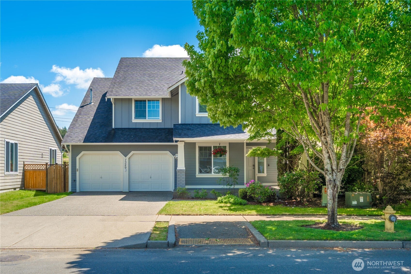 7249 Radius Loop SE — photo