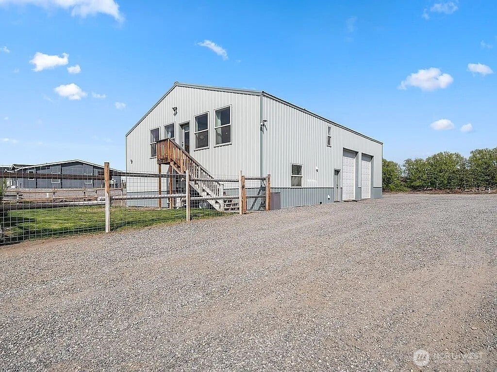 26235 Road U SW — photo
