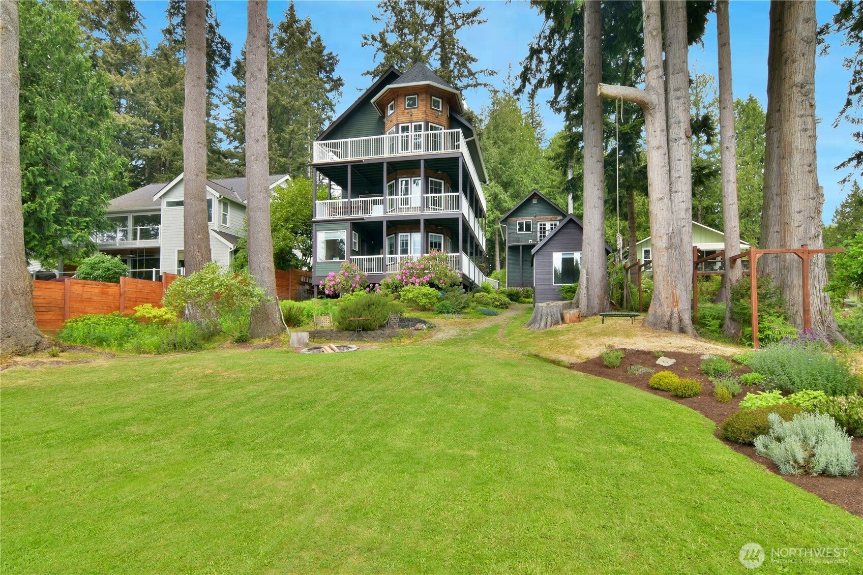 8408 317th Place NW — photo