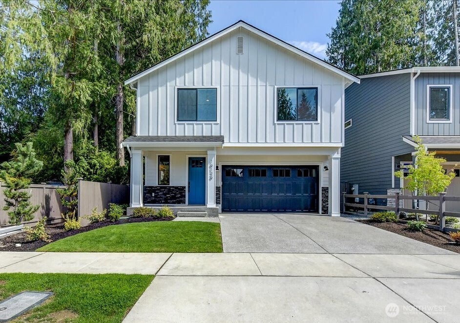 19129 Meridian Drive SE Cw19 — photo