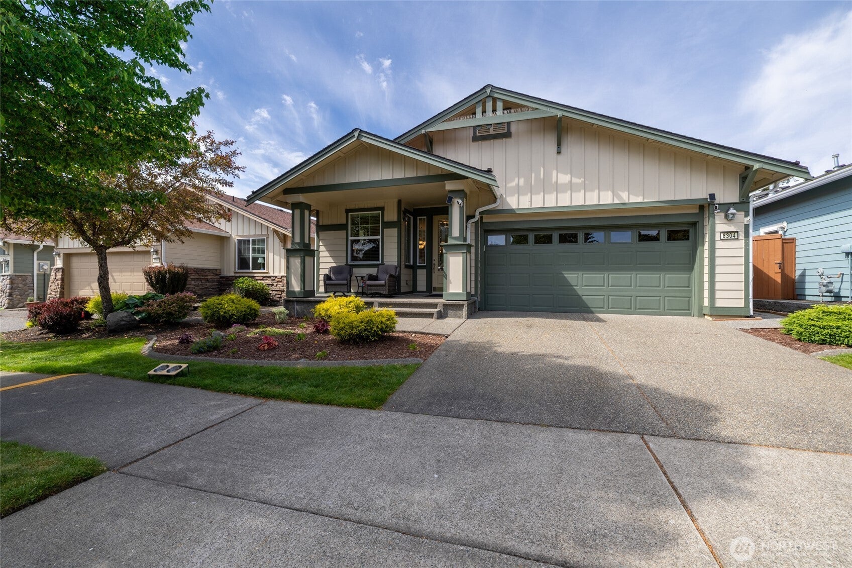 8304 Vashon Drive NE — photo