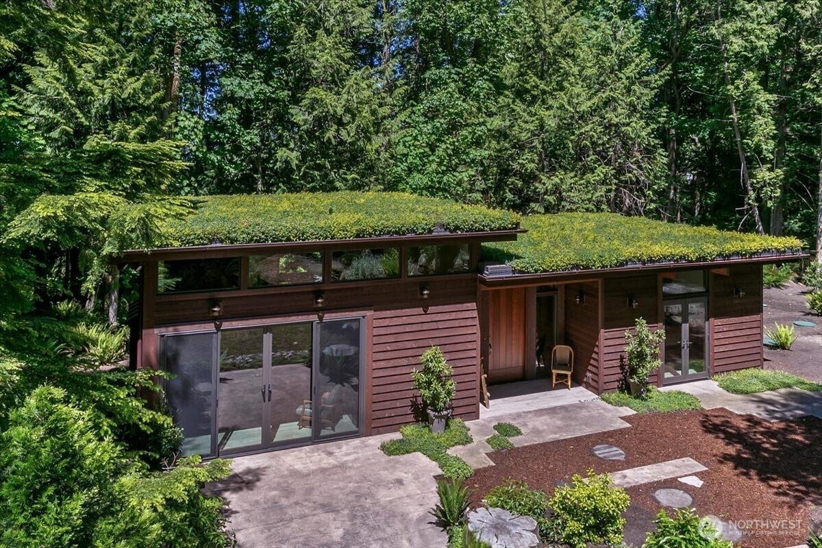 1103 E Ludlow Ridge Road — photo