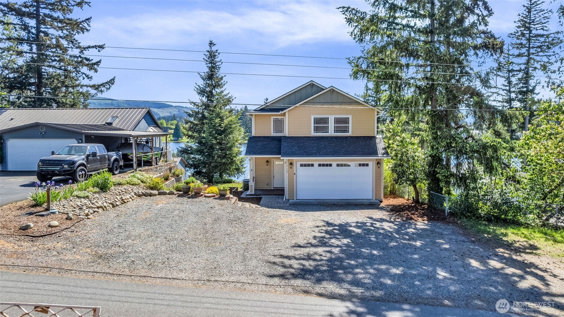 17127 Lakepoint Drive SE — photo