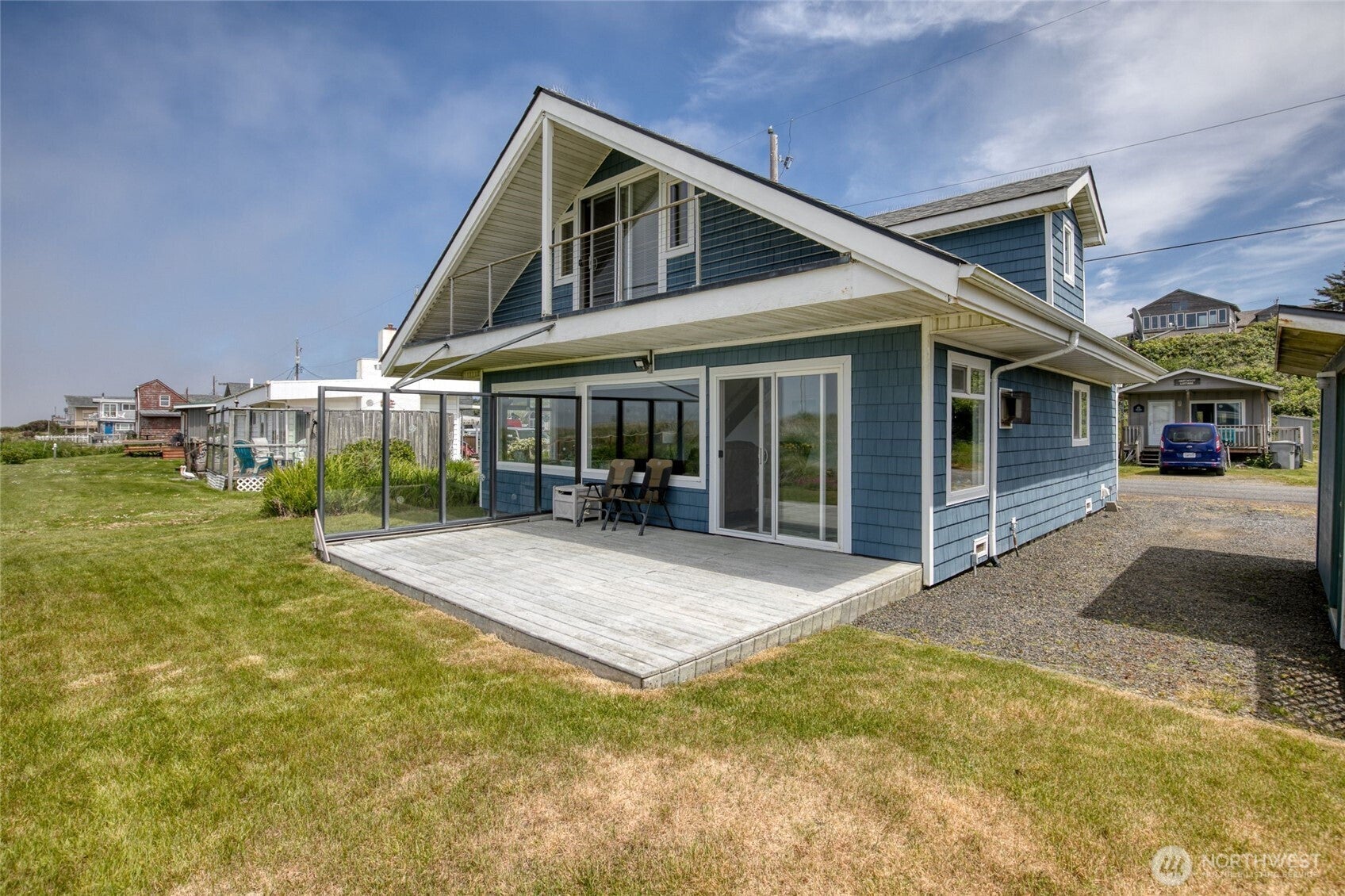 47811 Pacific Avenue — photo