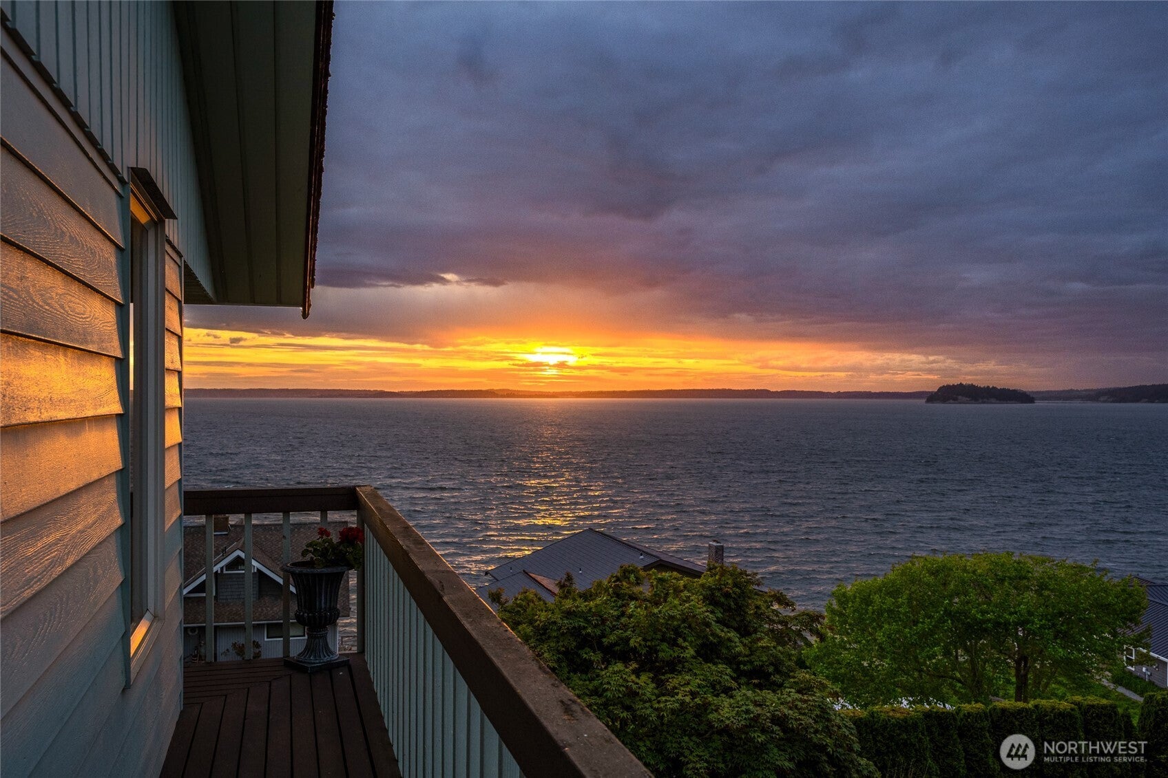1035 Shorecrest Place — photo