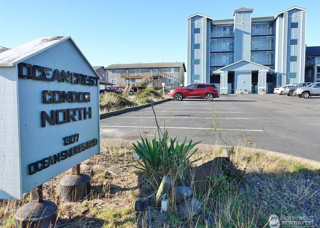 1307 Ocean Shores Boulevard SW N52 — photo
