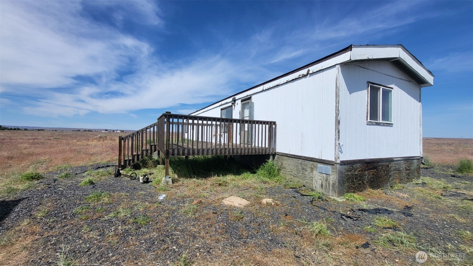2750 NE Rd 16 — photo
