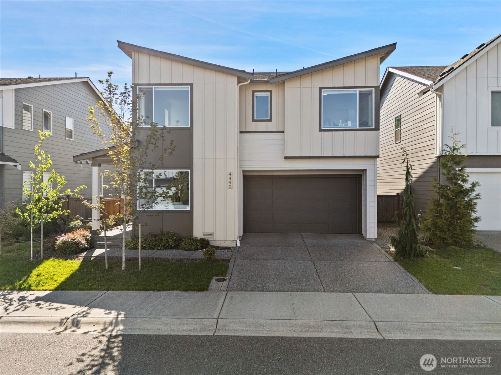 4490 Currant Lane SW — photo