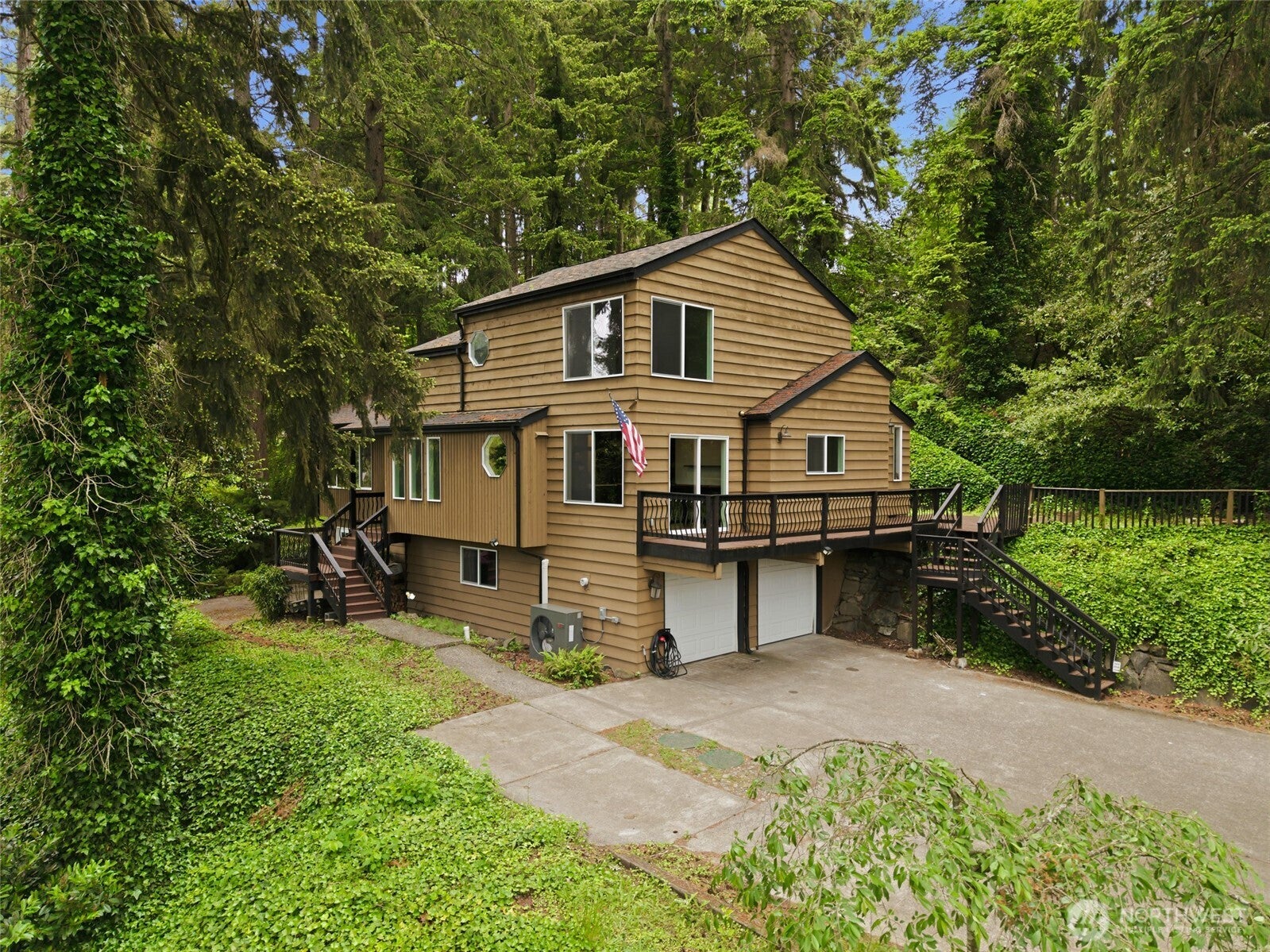 10917 48th Street E — photo