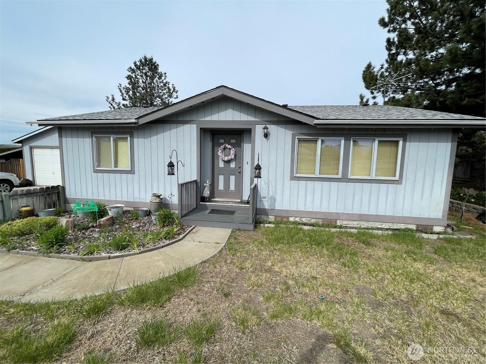 3 Sand Flat Rd — photo