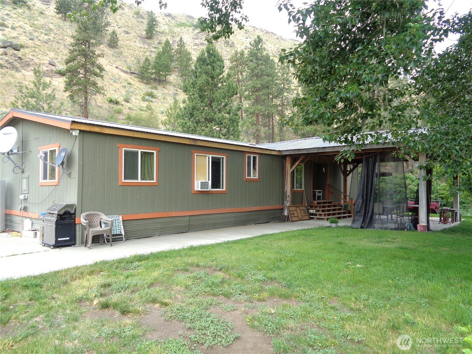 251 Spring Coulee Road — photo