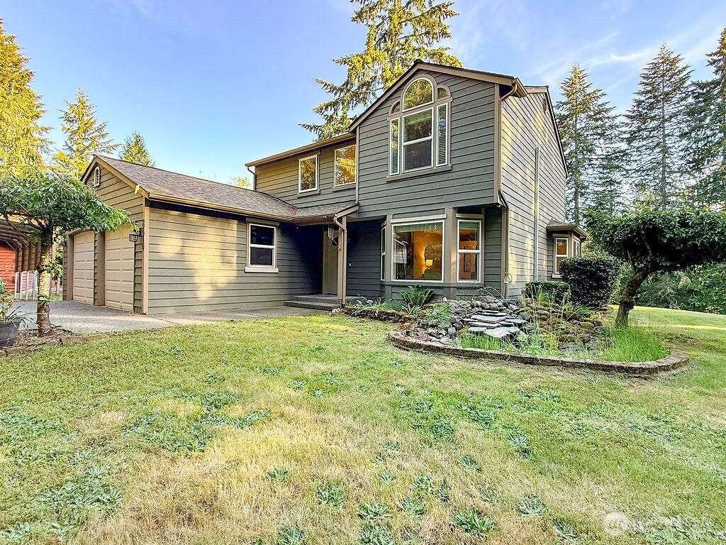 8610 Long Lake Road SE — photo