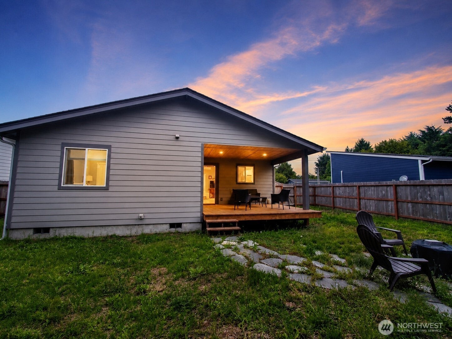 168 N Narwhal Loop NW — photo