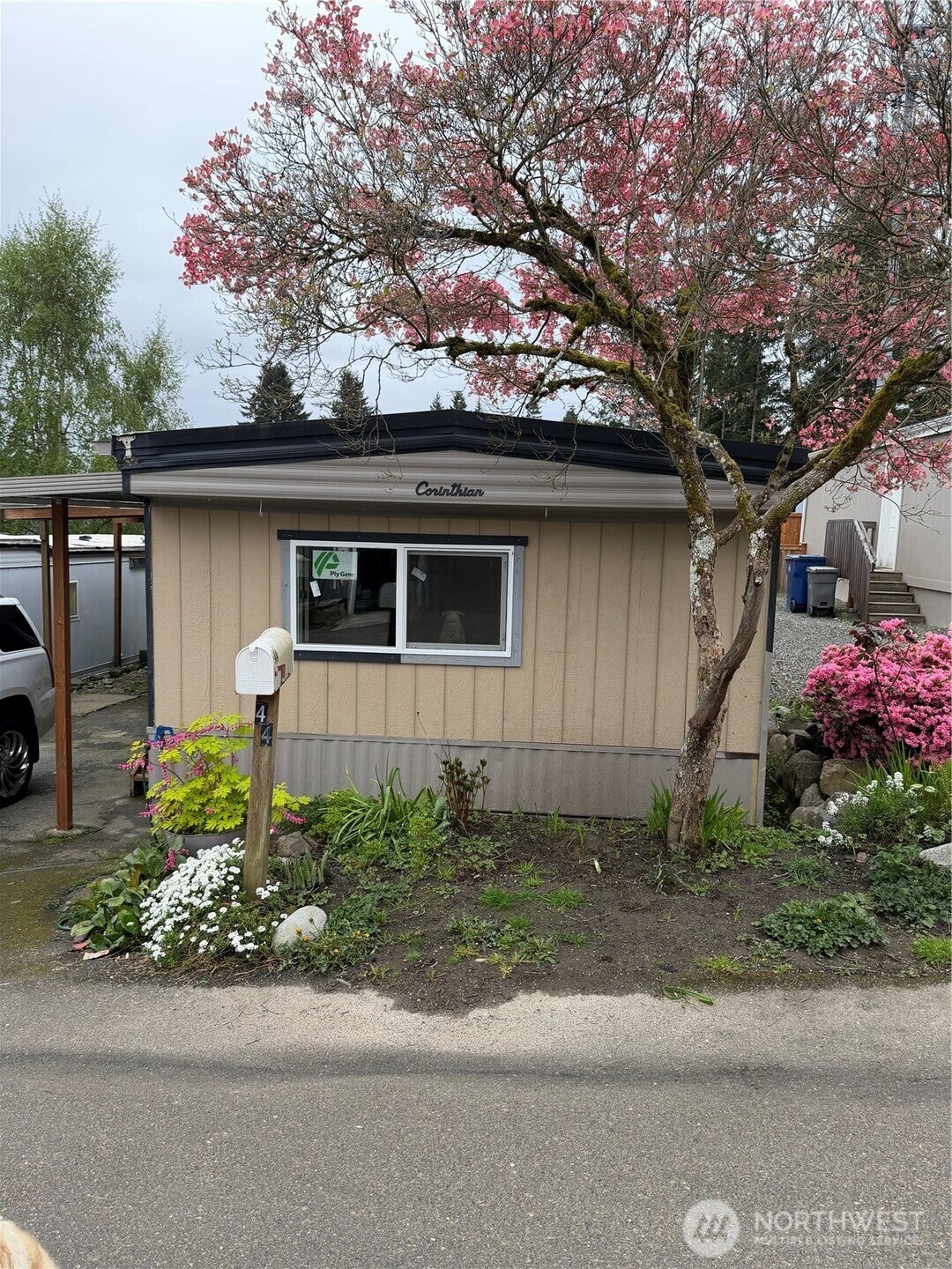 23708 Locust Way 44 — photo