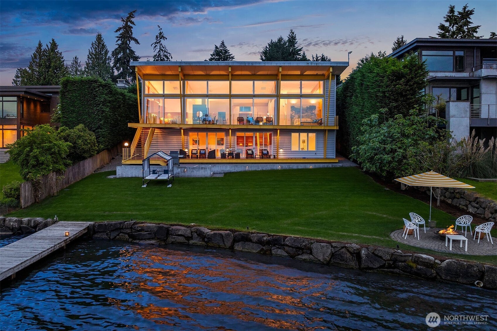 Home in Mercer Island, WA 98040 — photo 2