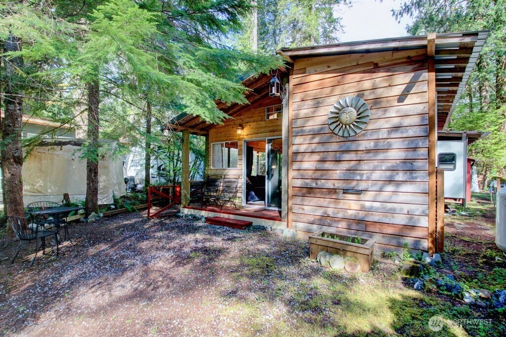40 Wilderness Way — photo