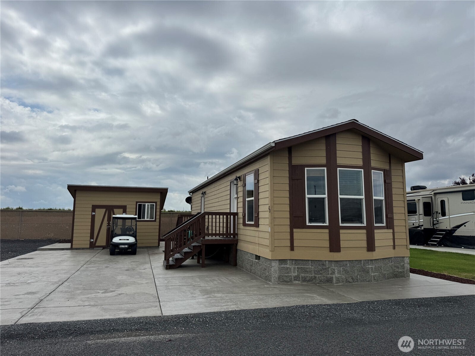 17693 Road 5 NW 83 — photo