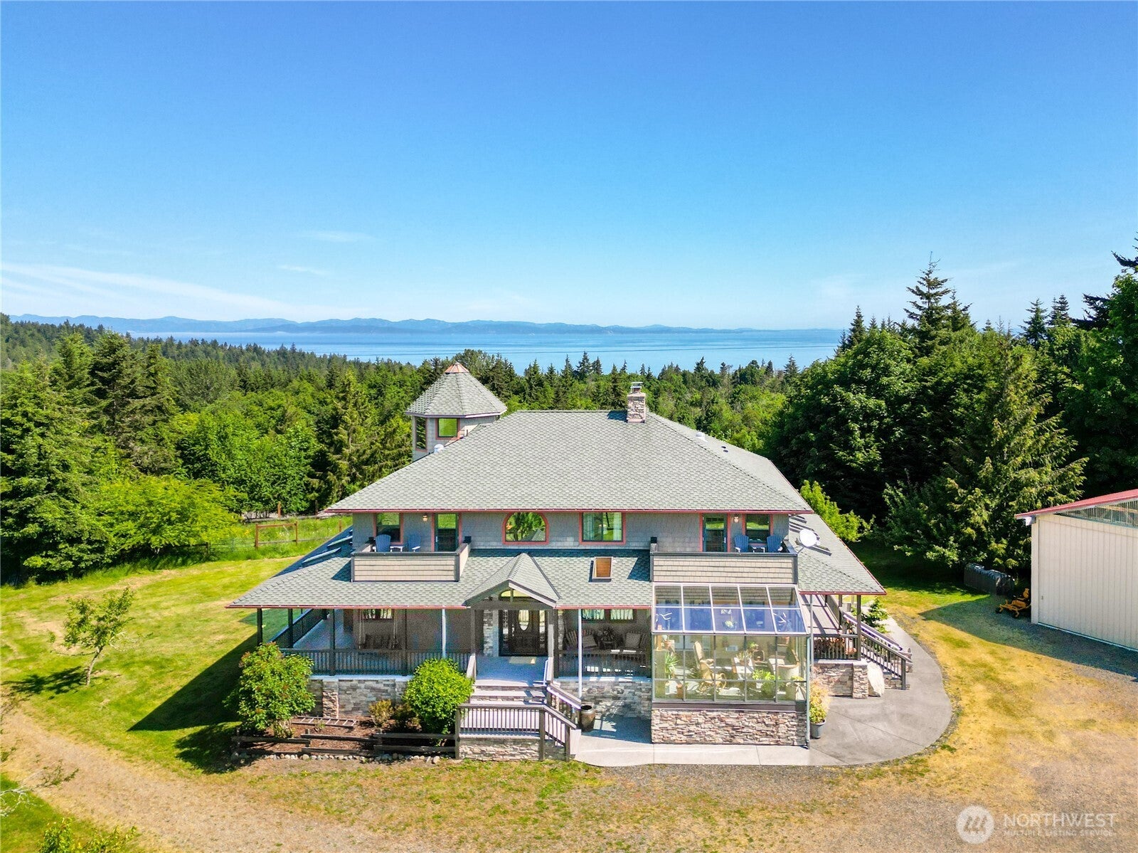 1743 Freshwater Bay Road — photo