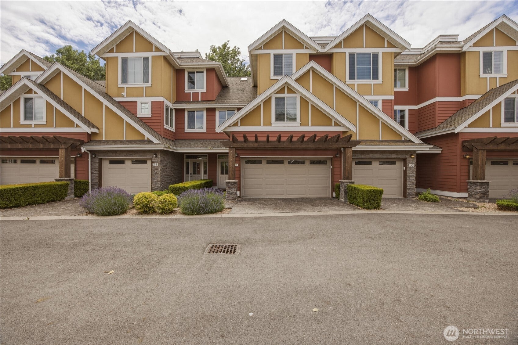 30 Sandalia Court 30 — photo