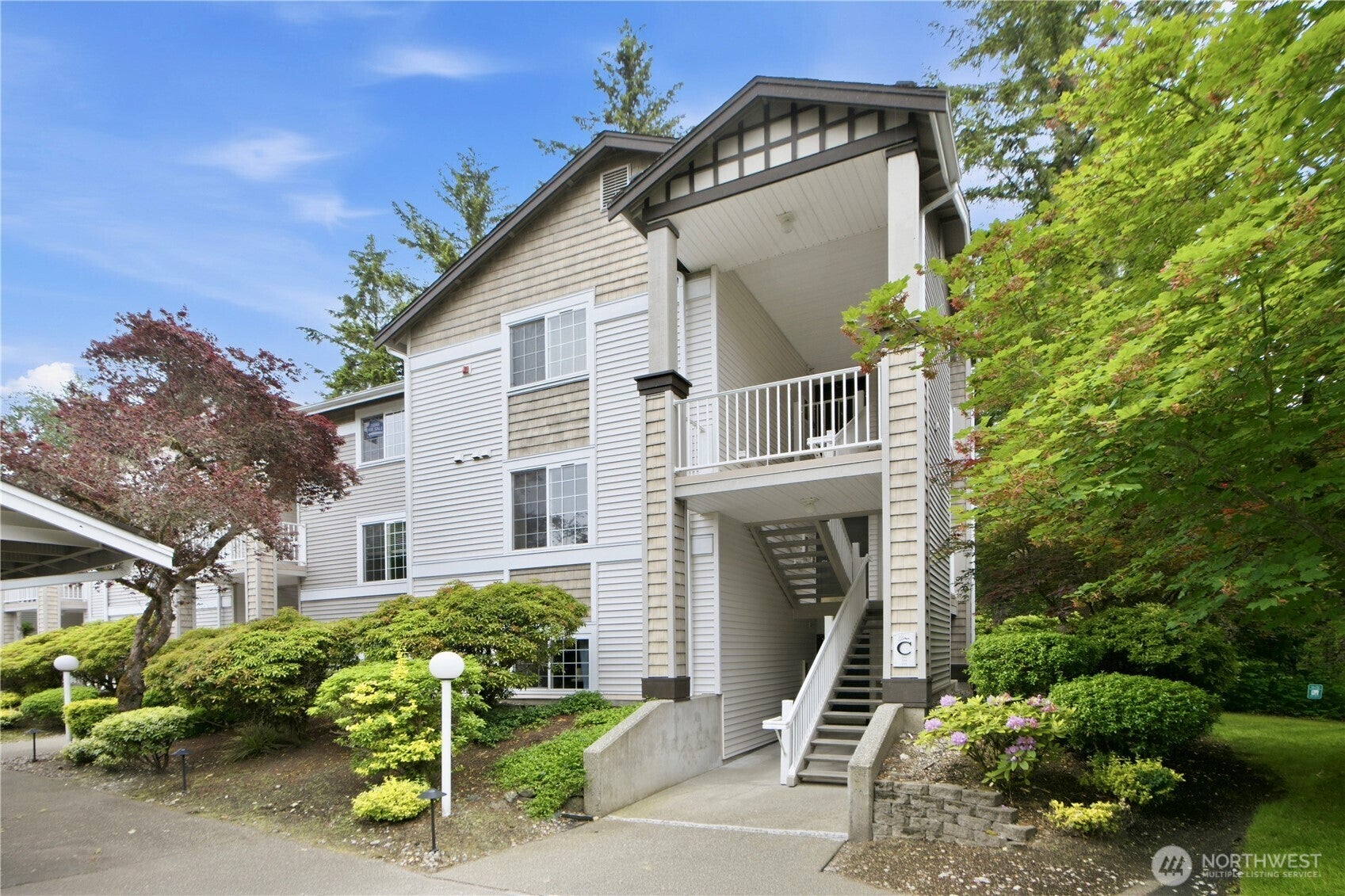 25235 SE Klahanie Blvd C303 — photo