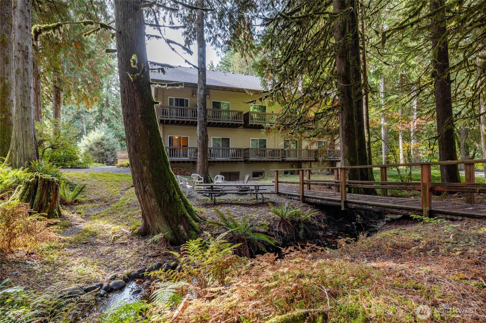 10433 Mt Baker Highway 1007a — photo