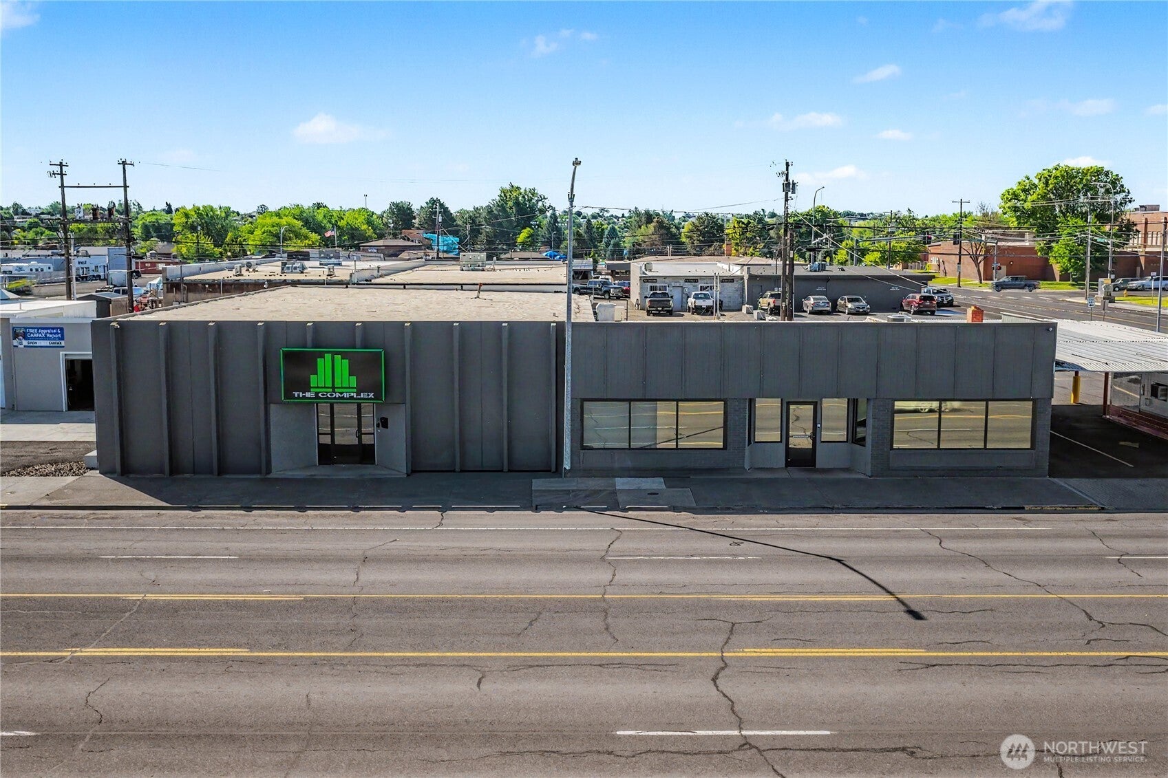 417 W Broadway Avenue — photo