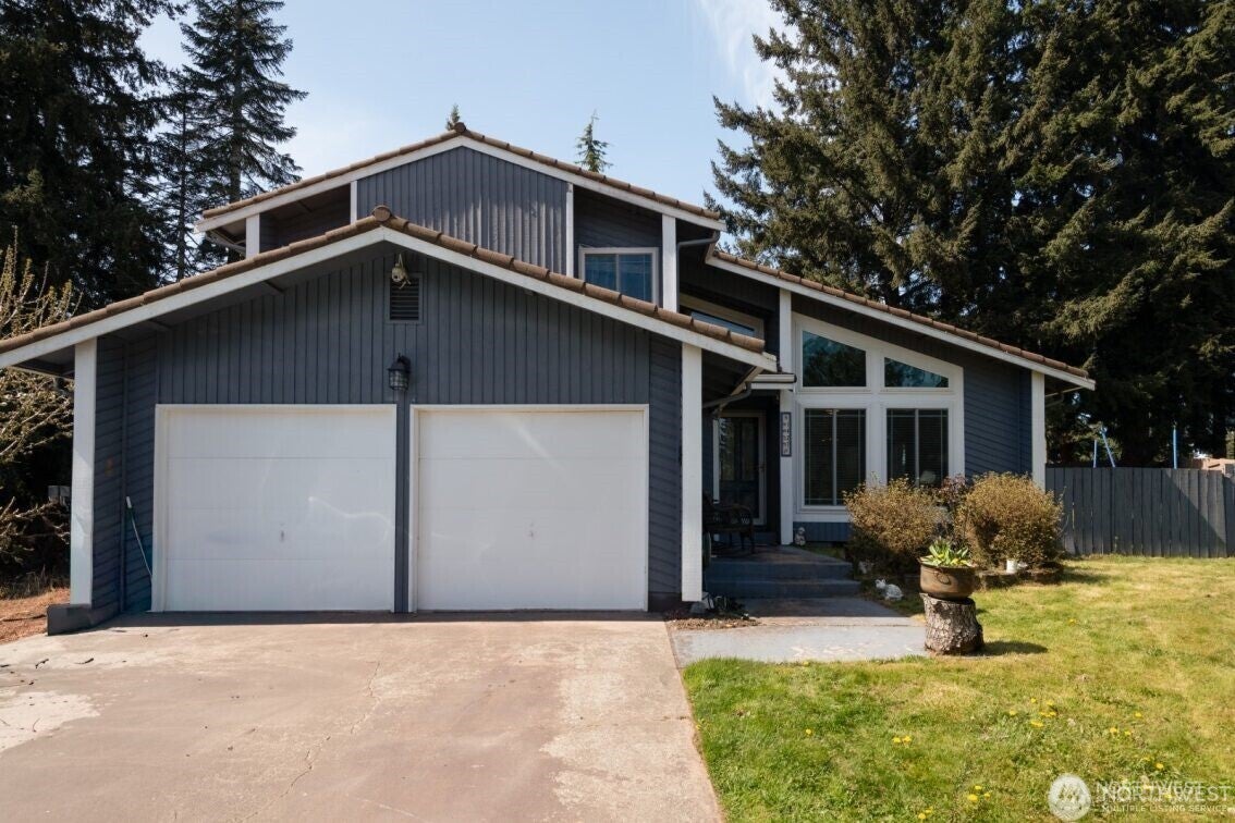 1427 33rd Avenue Ct SW — photo