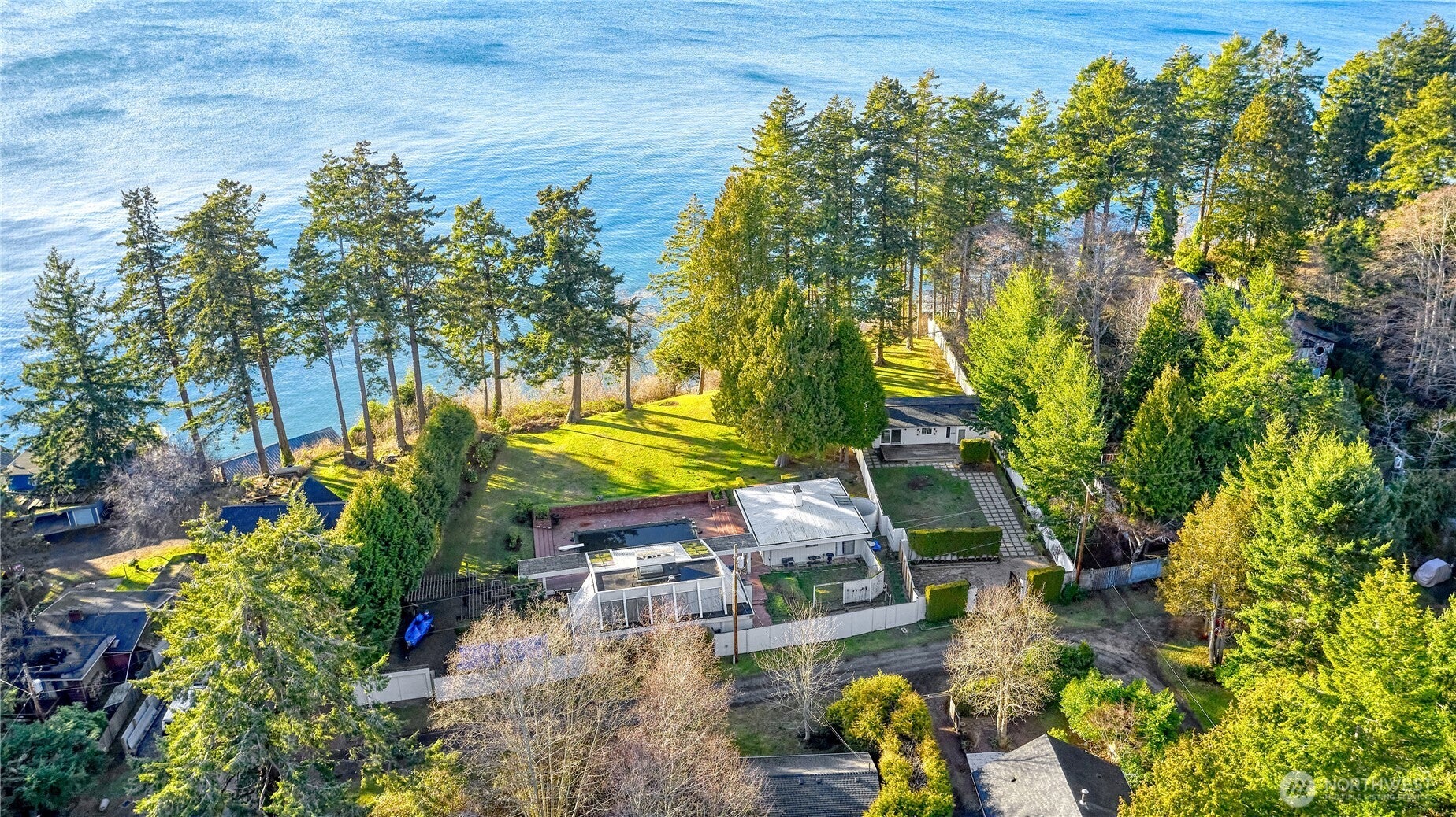 345 Gulf View Crescent — photo