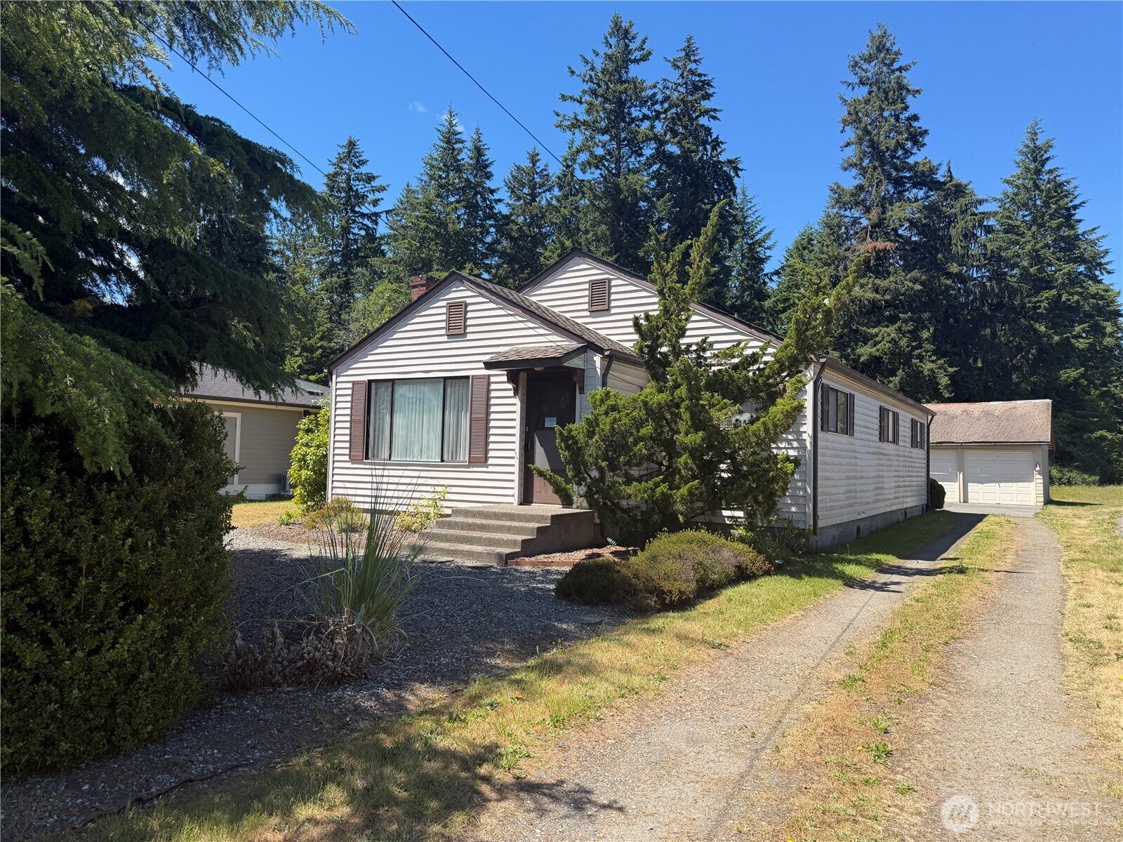11223 Rhody Drive — photo