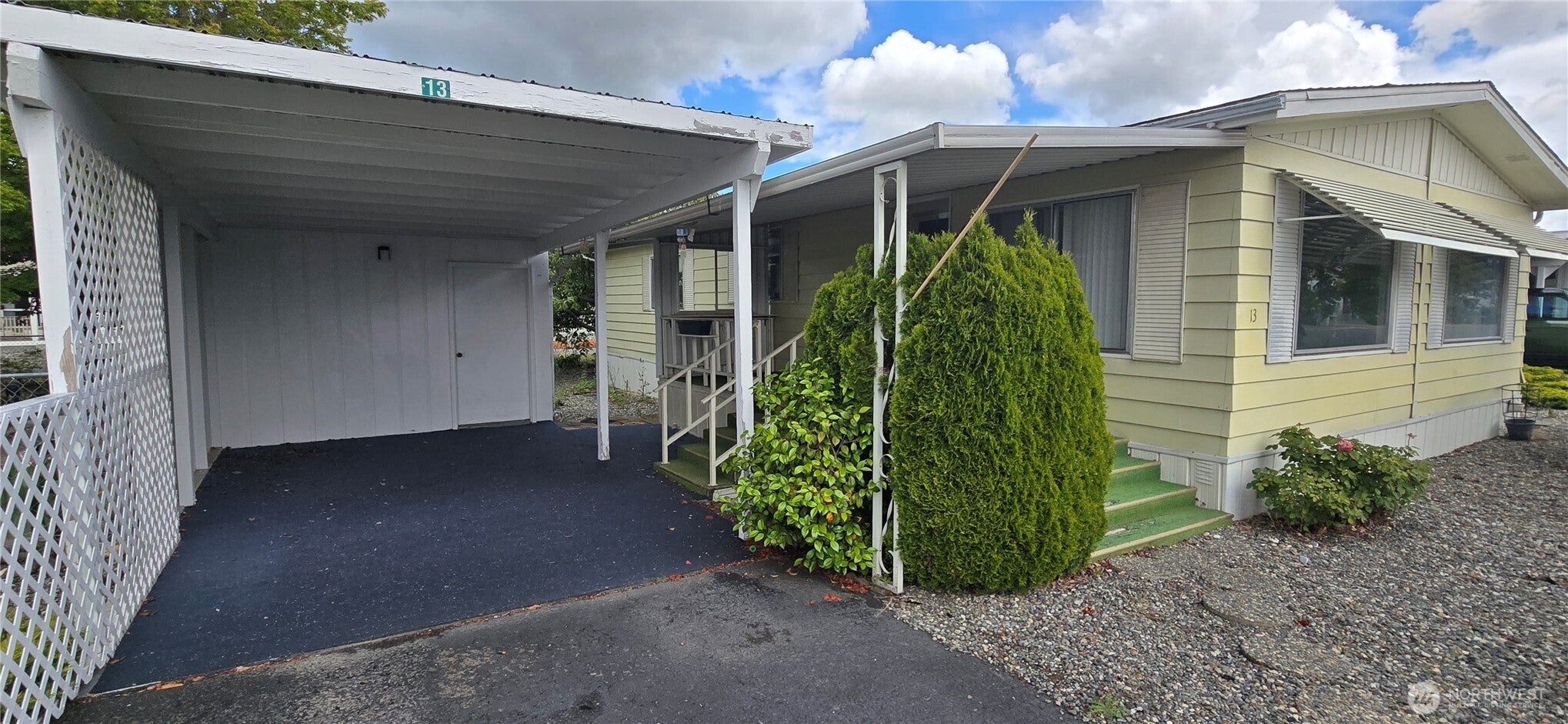 13 Juniper Estates — photo