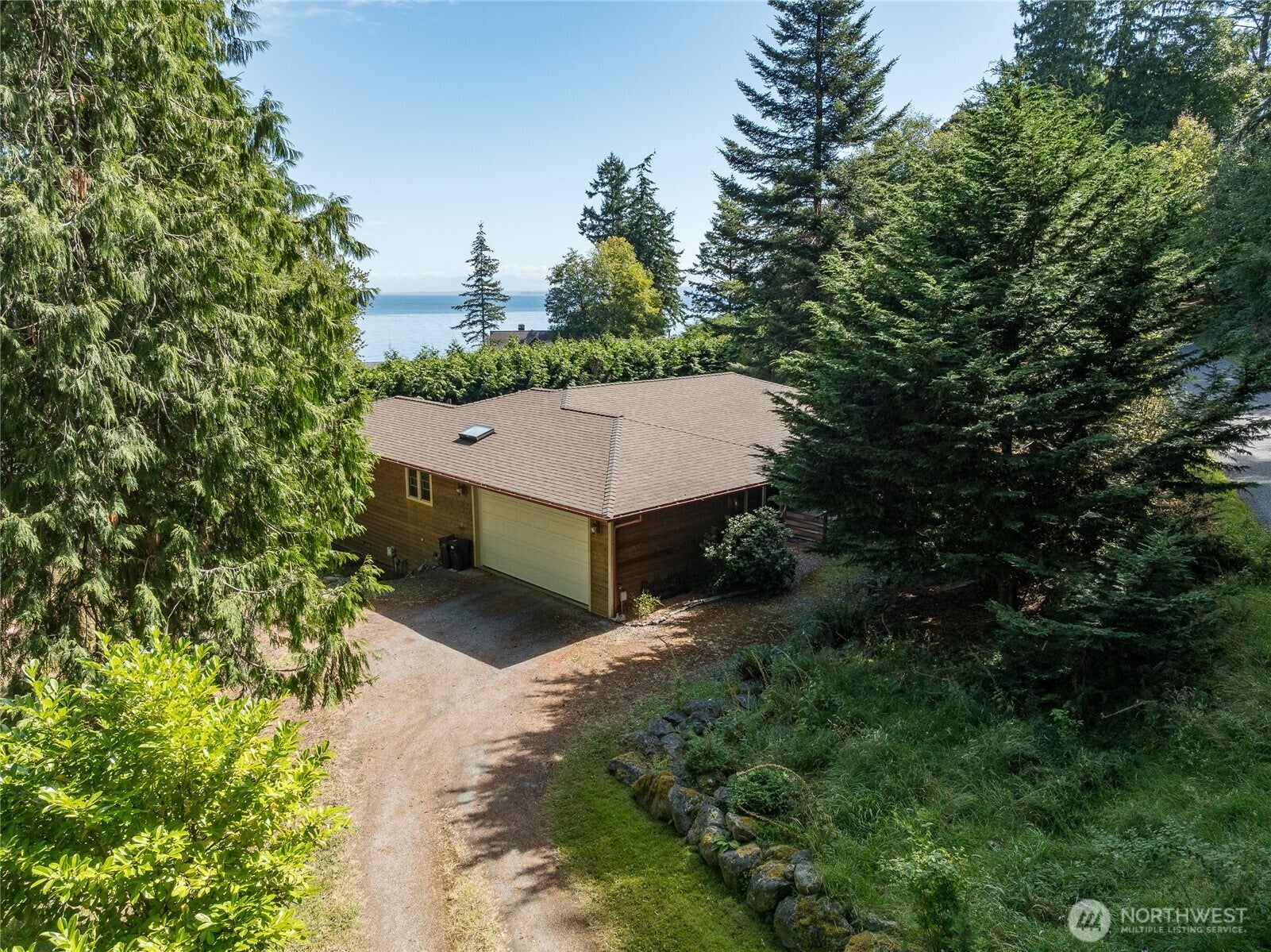 143 Raccoon Point Road — photo