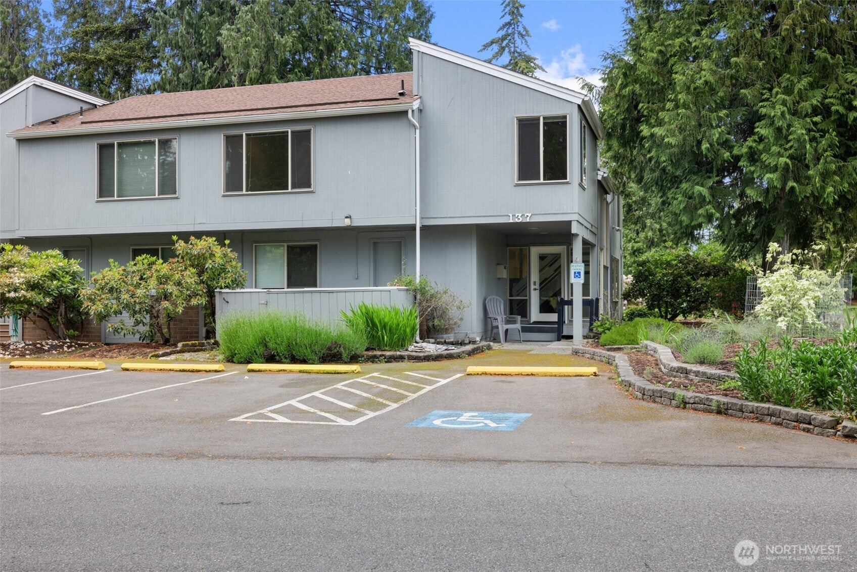 137 Fairway Drive — photo