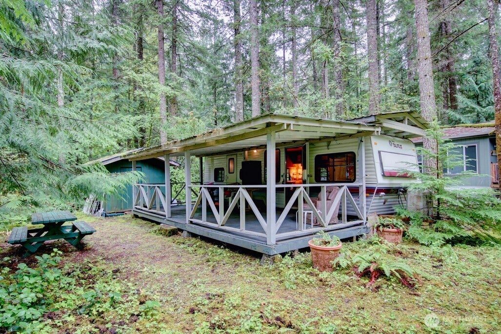 123 Jasper Trail — photo