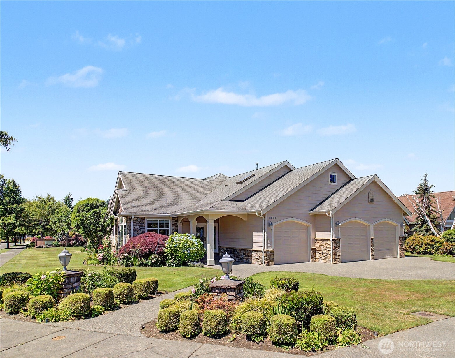 2635 Perry Court — photo