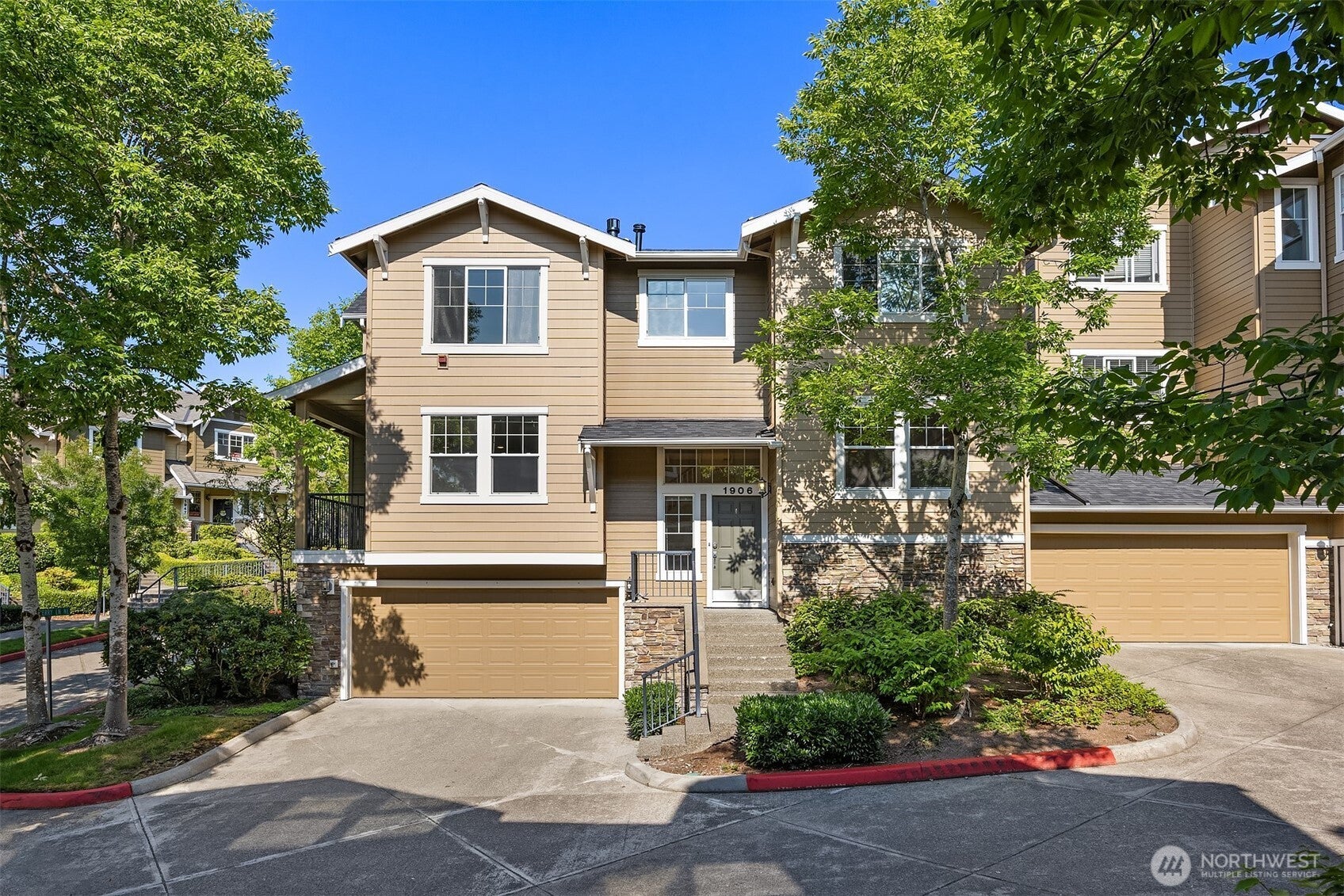 1906 Juneberry Court NE #1906 — photo