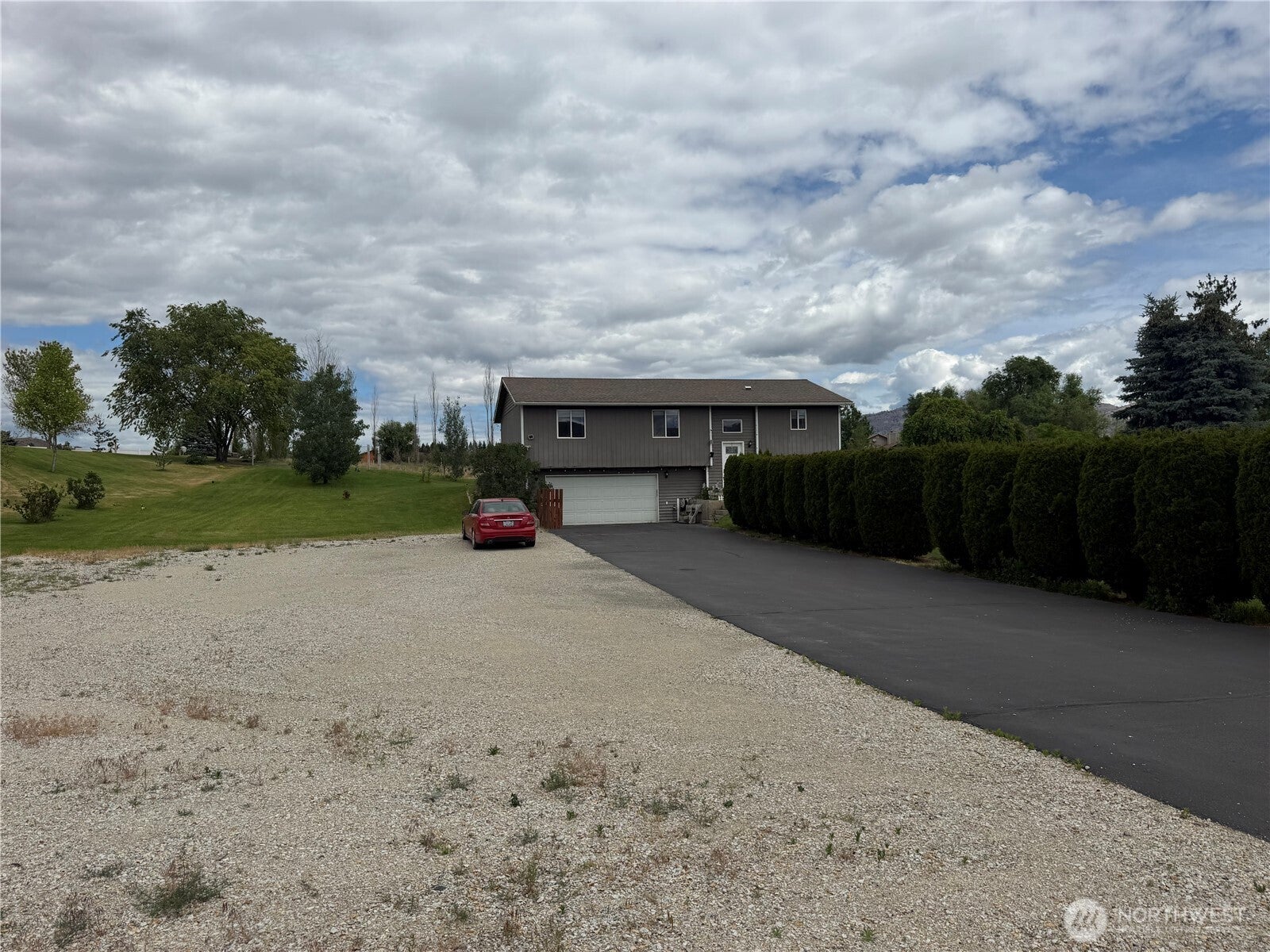 324 Omak River Road — photo