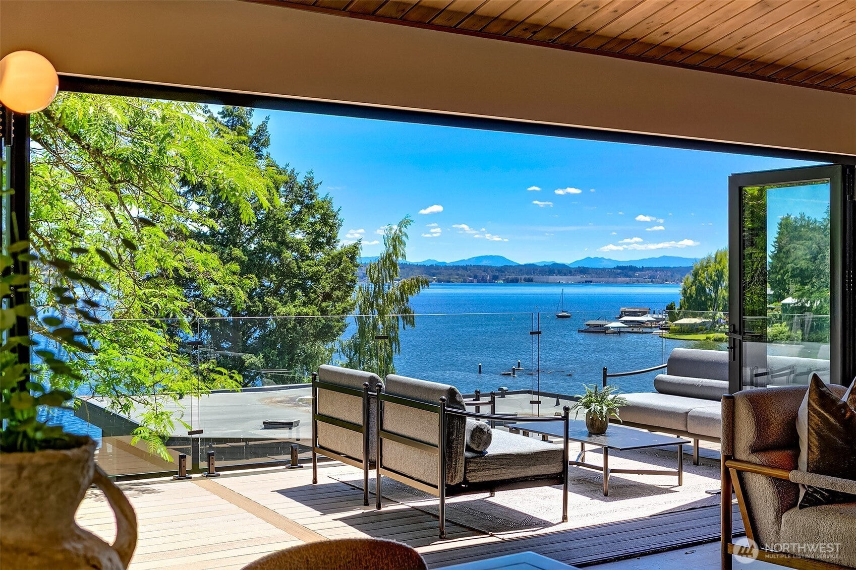 7936 Seward Park Avenue S C — photo
