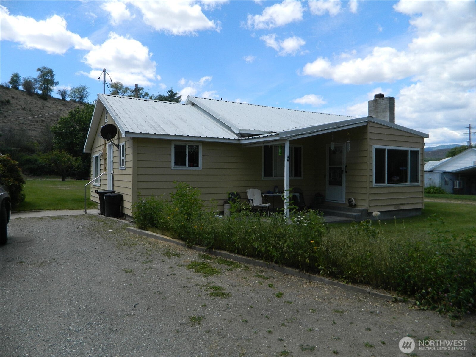34 Bonaparte Avenue — photo