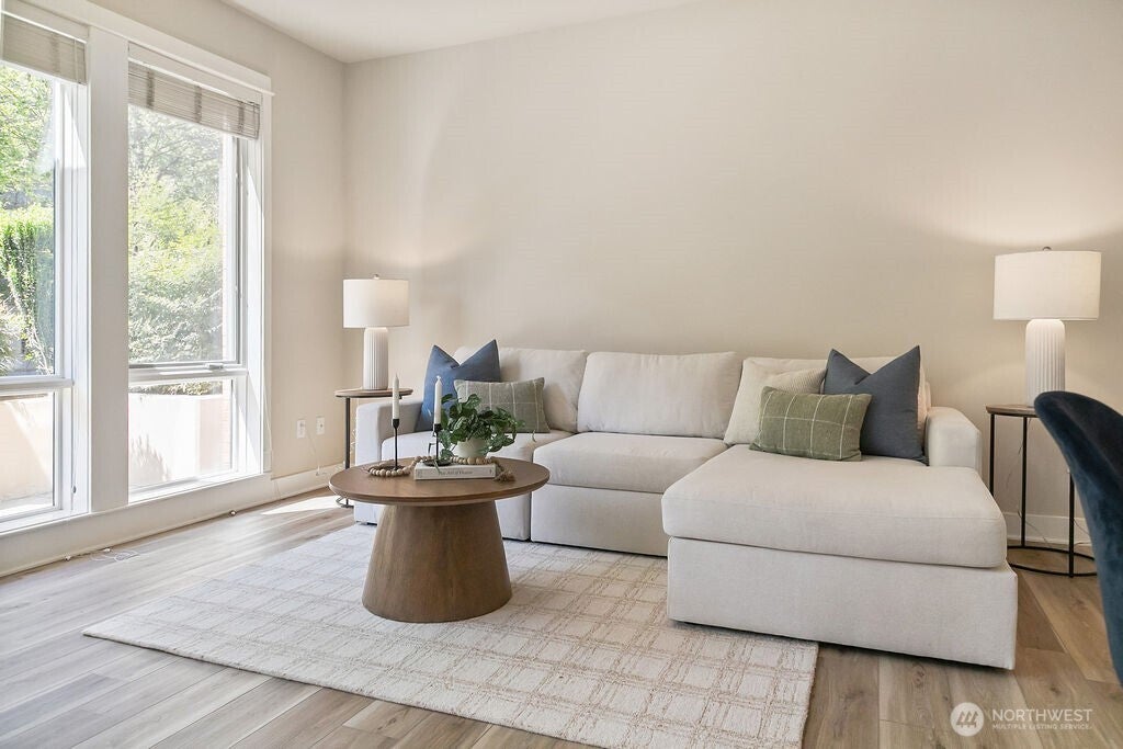 400 Washington 115 — photo