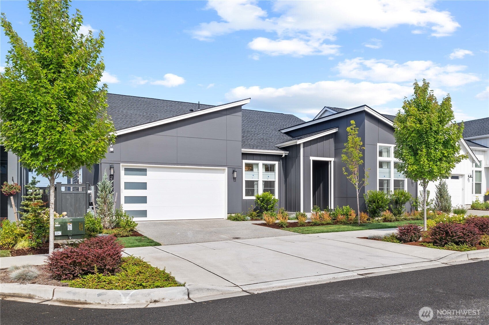 23380 SE Larch Street — photo